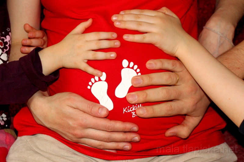 2012-02-19_13-34_00.jpg - Celá naše rodina :)